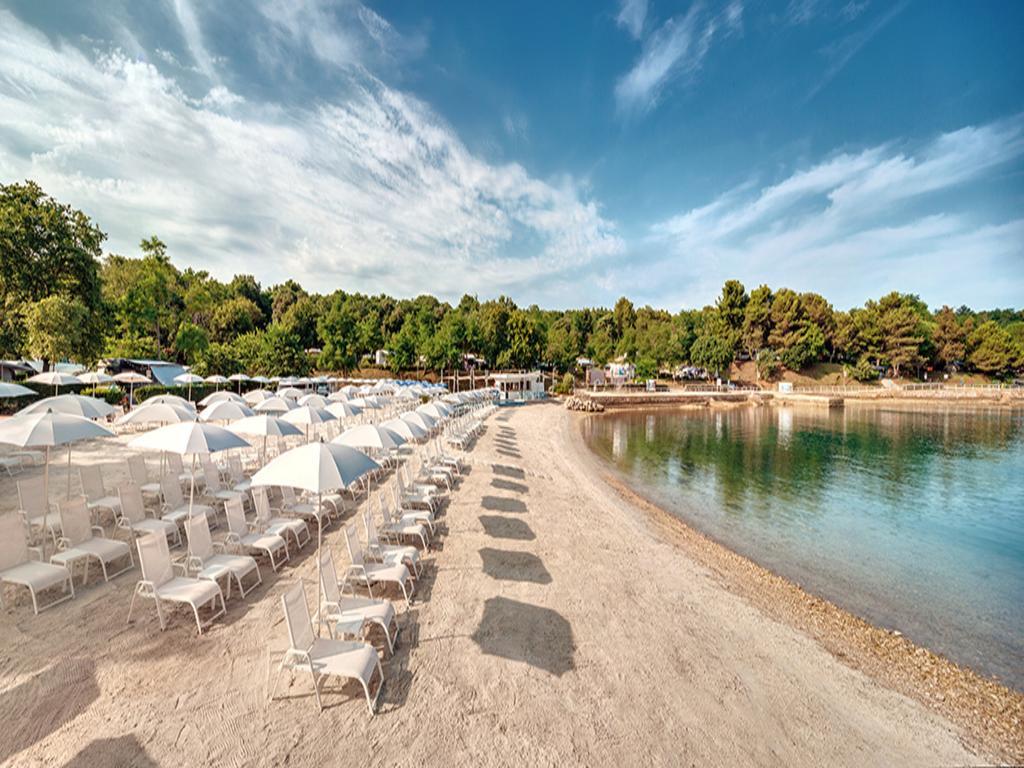 Easyatent Bungalow Tent Lanterna Červar-Porat Zewnętrze zdjęcie